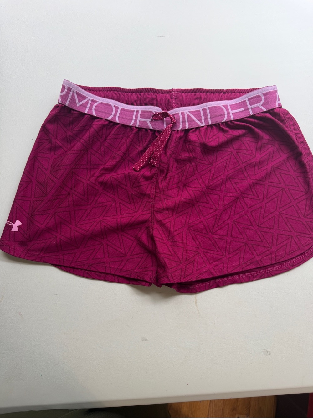 Under Armour Girls HeatGear Play Up Athletic Shorts - Purple/Magenta (Youth XL)